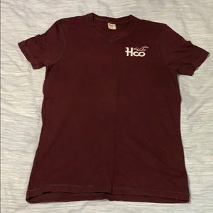 Men’s Hollister tee